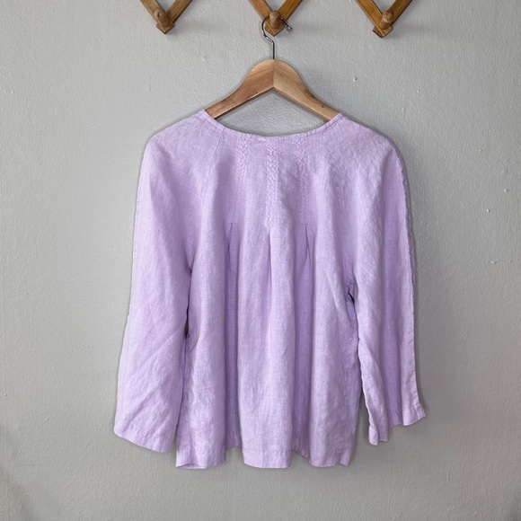 Vintage lavender linen button up summer top with large abalone shell buttons - Picture 7 of 7